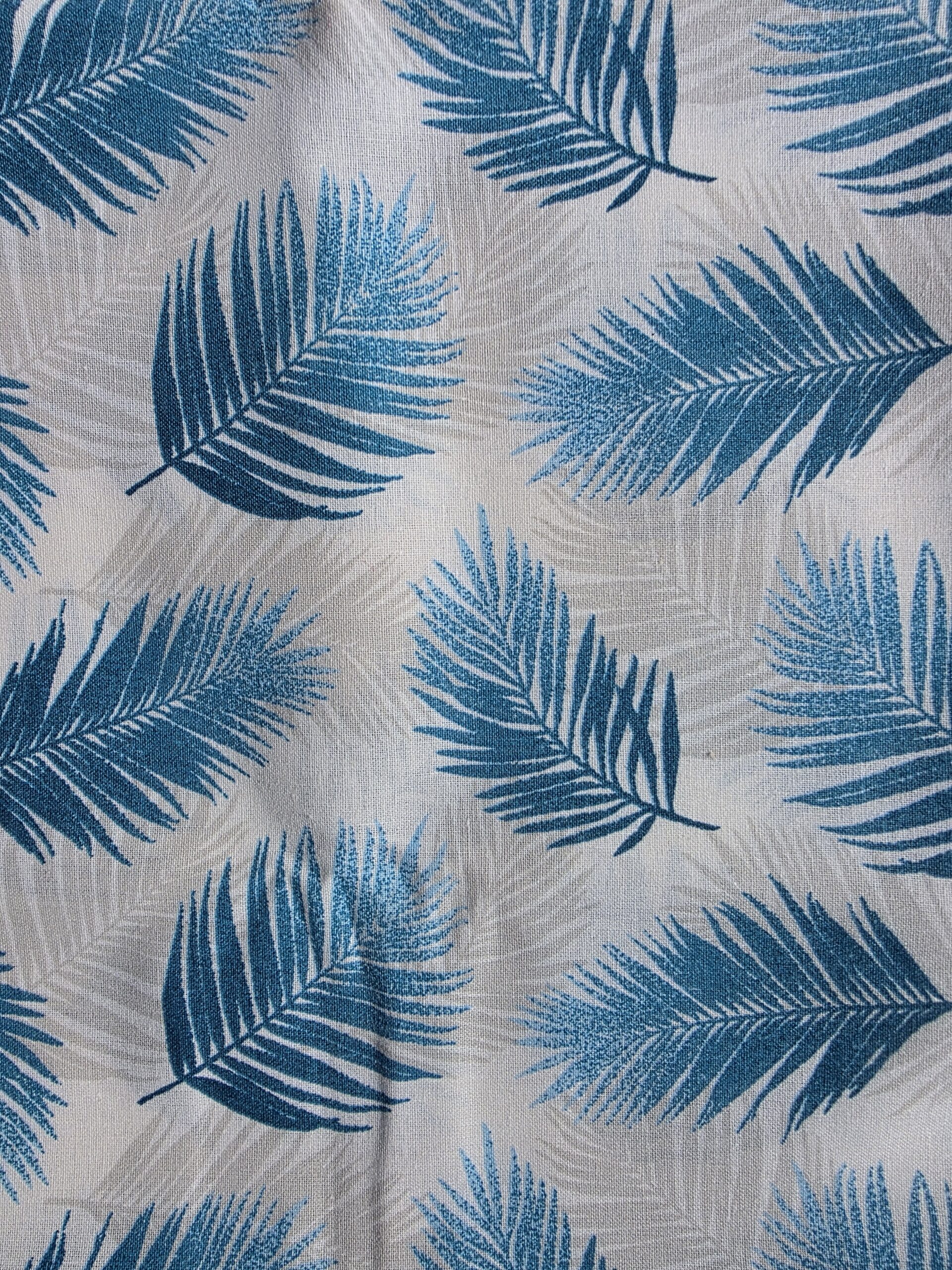 Plumes bleues